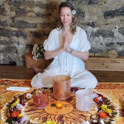 Sound Healing Therapy 🎶🎧🪘🥁🪗Self-Soothing Techniques 😮‍💨 🧘🏼‍♀️🛌Emotional Regulation 🤗❤️‍🩹 Meditation & Rituals 🪴🍯🍎🌿🔮