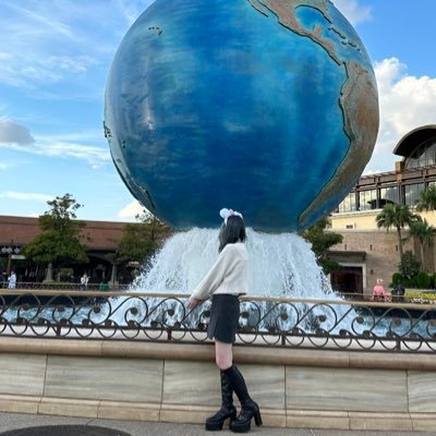 特技:自担を消すこと/2025年はCELINEのラゲージを買います/INFJ