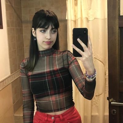 iris_yks's profile picture. 