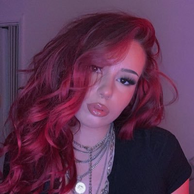 jess_soya's profile picture. teehee i’m old