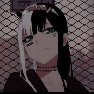 Sammy_Abi_'s profile picture. '22 Zoll und Vier Ringe auf dem Grill, nimm mir was ich will, zieh die Klinge alles still - Kristall'