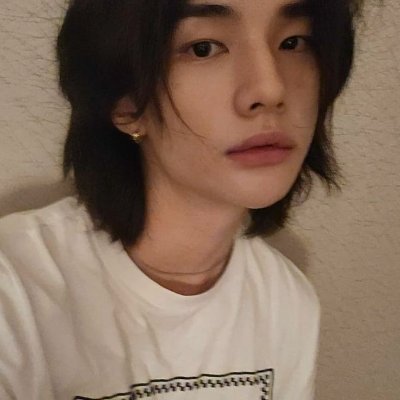 Maxne1528235's profile picture. 