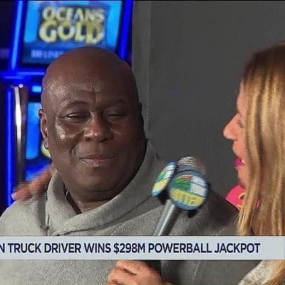 I'm Dave Johnson the Winner of the Powerball lottery with the winning amount of $298.3 million I'm giving out $200,000 to the first 1k followers.