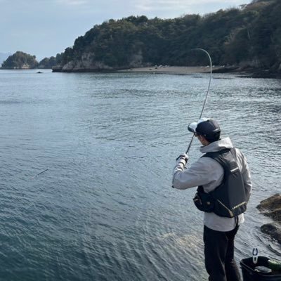 広島在住の釣り好き社会人。メインはフカセでチヌ狙いですが、他の釣りにもよく浮気します。