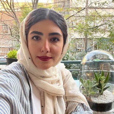 فارغ ز هر طرد و اقبال، در پی گریز از نشستنِ باطل🇮🇷