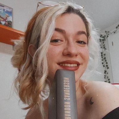 22🏹She/They 📖 | (L)GBT

Hablo de libritos y me disfrazo de vez en cuando.

🏳️‍🌈🏳️‍⚧️friendly