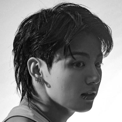 JK0901_MA0110's profile picture. Jungkook愛強め♡オルペン♡バムとヨンタンぺン♡そこそこ大人Army♡ゆるく活動してるけどアミ会したりイベントに行けるアミ友さん欲しい♡X🔰なので失礼あります。ごめんなさい♡英語と韓国語を独学中