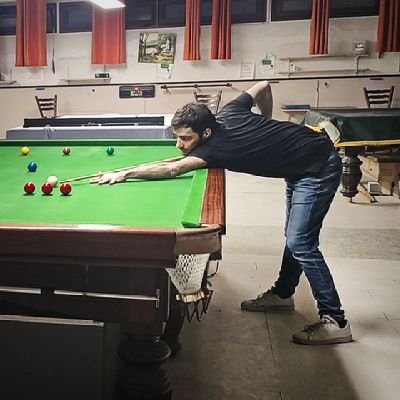 25 3D artist
Play snooker a lot, like cycling, ride horses, watch F1