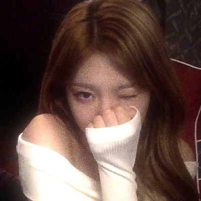 ajdesignare's profile picture. 19 | college twt ::::: design gráfico