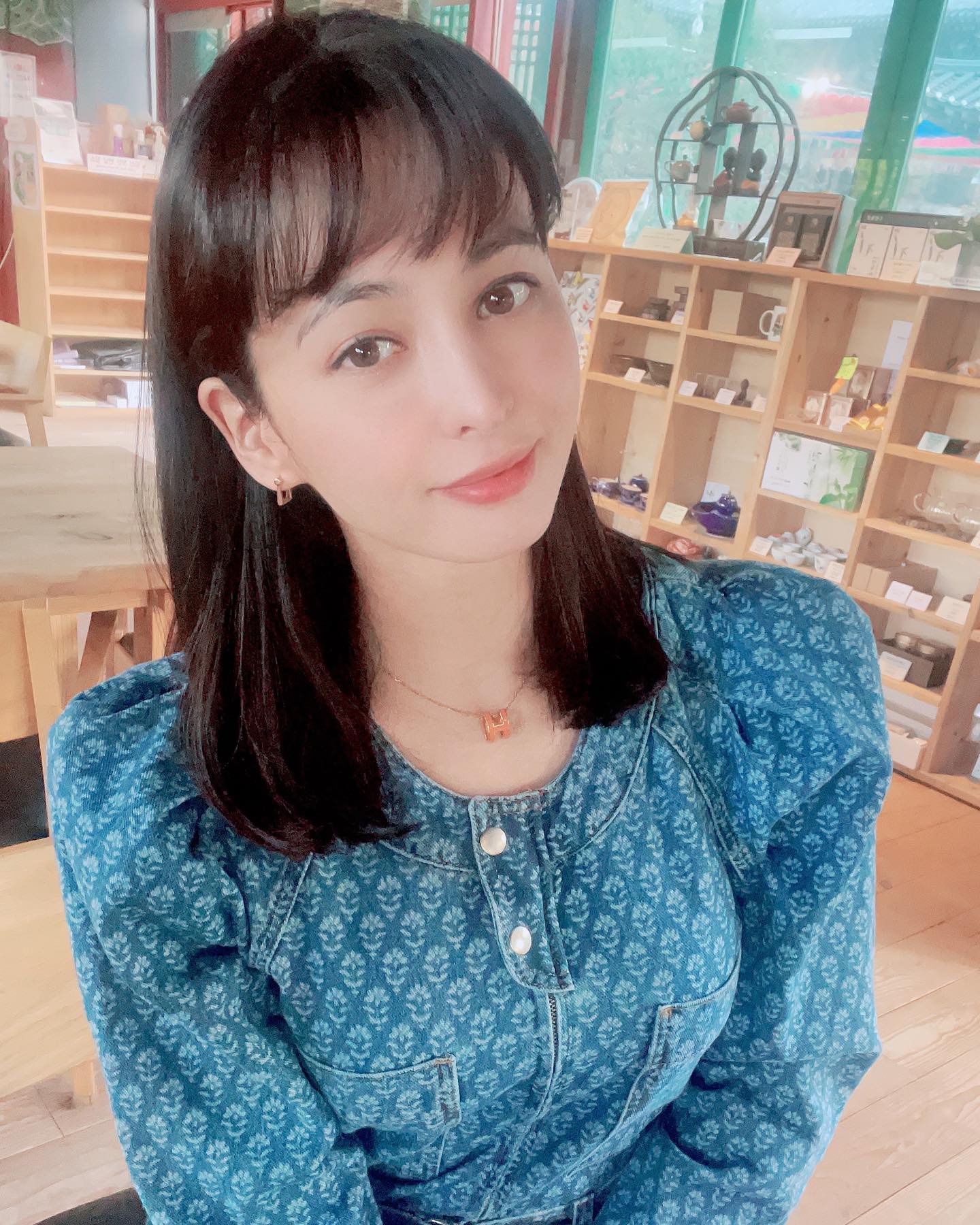 Sashat1742340's profile picture. 당신의 미래를 선택하고 인생을 선택합니다.