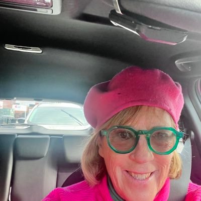 gabriellelundy1's profile picture. #she#visual#artist#materials#collages#mixedmedia#colorful#energy#textileart #installations#sellingart #fiberartist,#collage#upcycles