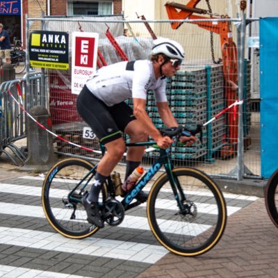 🚴‍♂️ Pedaling through life with a passion for cycling! 🌍 | Proud Manchester City & Miami Heat fan 🔥 | Turning every day into a sports spectacle! 🏀⚽️