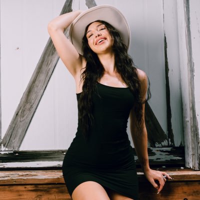 Savannah Dexter Profile