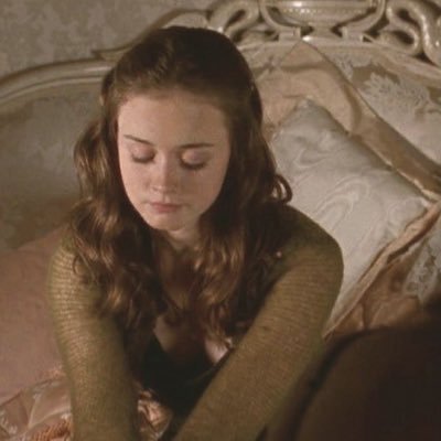 medwithdu's profile picture. diário de uma vestibulanda de medicina