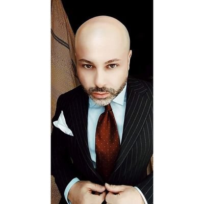 lucad422's profile picture. il ragazzo dalla camicia celeste 3296340608