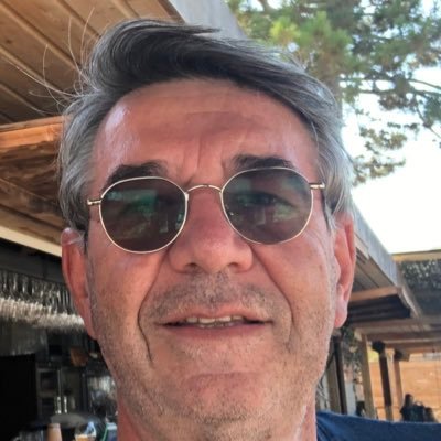 Conseiller ministériel V.Peillon et G.Pau Langevin (2012-2017) Conseiller régional Idf (2010-2015) exSN#PS #socialdemocratie #autonomiedelacorse #autonomie