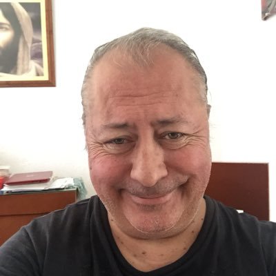 Abogado, PUMA de corazón , anti peje chairos absténganse