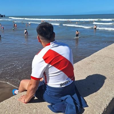 25 años😅
River Plate🐔🥁 
03/09❤️

Todo tiempo futuro es peor.