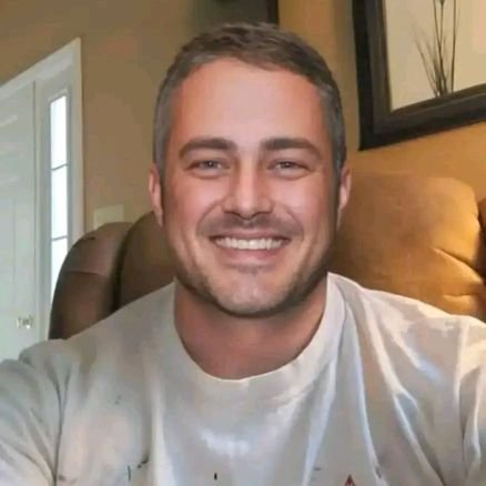 Taylor Kinney private account 💌
I'm https://t.co/iNwFtFIIco wanted me back , I'm back.
This is my only official fan page on Twitter 
Feel free to DM me 📩