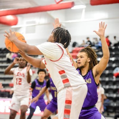 Clarendon High School/c/o2025\5”8/196/ Clarendon/ 1 goal/0 distractions/2.8 gpa / #8704688644 / trust in god bro🤞🏼💕.. LLmyunc🤞🏼💔 LLmypapa🤞🏼💔