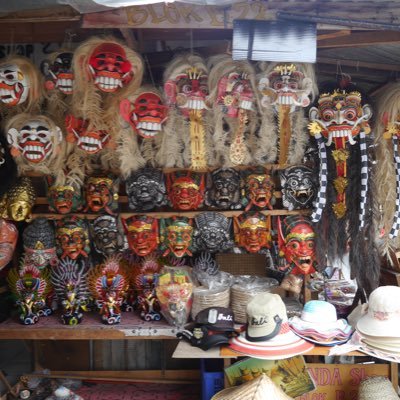 Saya orang jepang. suka Indonesia dan Mr.children 🇮🇩 Fukuoka. Kumamoto.Bali.Banyuwangi.