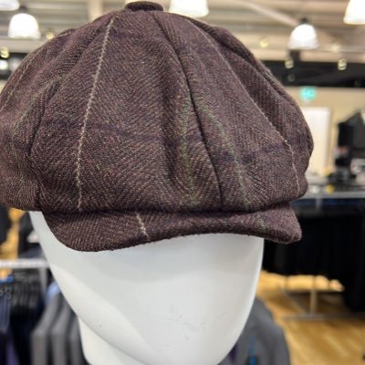 RegardlessH's profile picture. Tweeting random thoughts 🤗