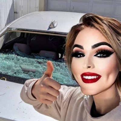 ErinBee24's profile picture. cathed up on a tuesday