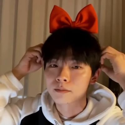 jowwal11's profile picture. 내가 사랑했던 예찬이에게.