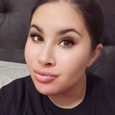 ❤Daughter, Wife, Mother, #TWD, #TWDDeadCity & #OnPatrolLive fan❤ Boricua🇵🇷 #Momlife💗SAHM, Mom of a teenager 🥲
Believer in God🙏 
Instagram: naishaboricua87