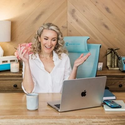 Entrepreneur
THE OFFICIAL ACCOUNT ⚠️‼️
💼Business Coach
📊Online Trader
📊 Blockchain/ Trading success
📉8years Experience📚
💸💲💧 Payouts guaranteed
💰💲💲💲