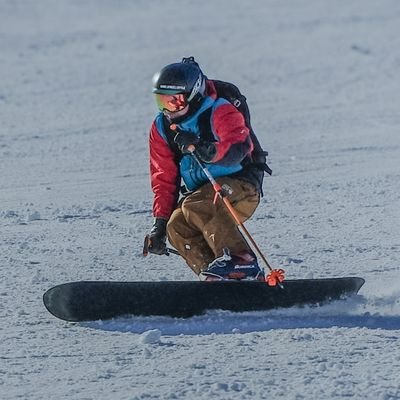 ウィークエンドかつパートタイムなリーマンスキーヤー たまに飛んだり山スキーしたり 行動範囲は北信・白馬・乗鞍あたり 心のホームは千畳敷 家には娘息子が1人ずつ 嫁は1人 無言フォロー・フォロバ失礼します。