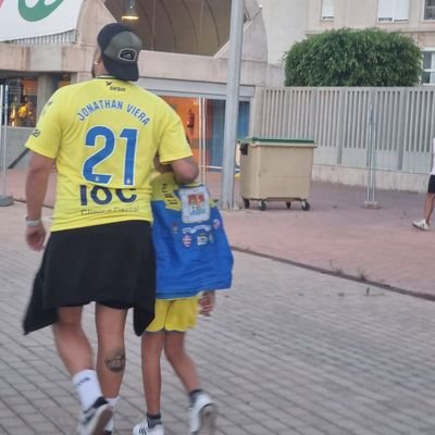 Echedeymele's profile picture. Rajador profesional.                De la Unión deportiva Las Palmas desde que olí el Insular.        Tan culé como Stoichkov, tan antimadridista como Stoichkov