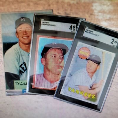 Buys and sells vintage sports cards in U.S. only