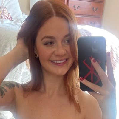 GeileEmilyyy's profile picture. hey meine süßen, ihr könnt mir gerne schreiben aber nicht mit einem langweiligen Hey! Ich bin 20 und am studieren. kurze Info über mich: ich bin dauerhorny 😜