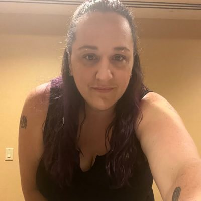 ConMomQueen's profile picture. Coolest CON-Mom you’ll ever know. Conventions 😛 Dog mama 🐕 Anime Lover 👺 All things Japan 🇯🇵 Vtubers 🤟🏻 Family first always