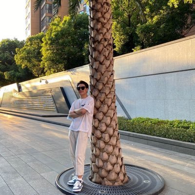 xflaotie's profile picture. 15 年接触 btc ｜阿里巴巴 AI产品经理，互联网大厂大号打工选手 ｜ENTP 和 ENTJ 来回徘徊 信奉需要什么学习什么，边学边做边做边学 ｜穷尽一生也要找到热爱的事情 ｜喜欢交流、表达以及探索