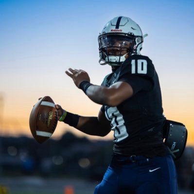 16 | QB1 | 6’FT | 200 LBS | TRUE 10TH GRADER | ST.GENEVIEVE HS | mikewynn1008@gmail.com | 818-488-4070