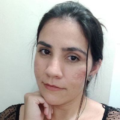 Titephany's profile picture. Veterinária de cães e gatos | Pós graduanda em Clínica Cirúrgica | Mamãe do Miguel | Amante das coisas simples da vida.
