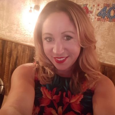 Regional manager at Fisher and Paykel Healthcare, mummy to 2 gorgeous girls, wife and keen runner.....when I have the time!