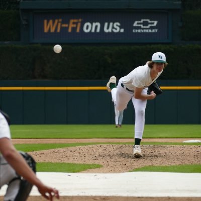 @Lansing_Stars commit // West Bloomfield High School ‘24 // RHP // 6’ 6” 205 ⬆️// FB 91.9 CB 70 CH 78 // @lakerbballwb @USAPrimeWysocki // landauandre@gmail.com