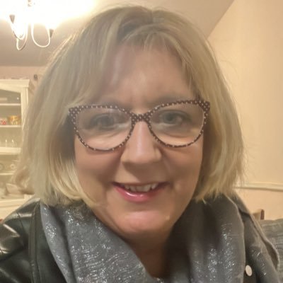 emjim's profile picture. #proudtousedtobeanurse #NHSchampion #dowhatmakesyouhappy #coffeebeancompany #happyinopenwater