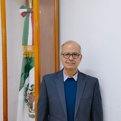 Encargado De la Subdirección Regional de Educación Básica Cuautitlán Izcalli.