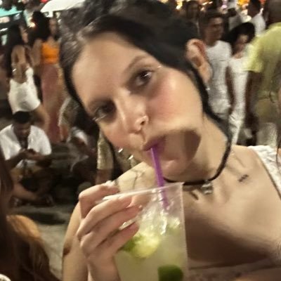 lmacamartinez's profile picture. voy a discutir todo económicas | UBA