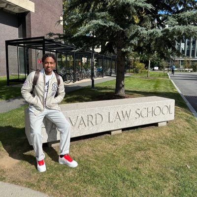 ed__chung's profile picture. UChicago '20 | Harvard Law '24 | The exception to every rule