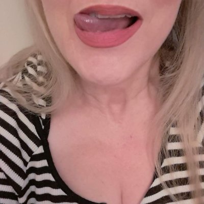 They're real & they're spectacular • I block MAGAs • If you're not antifa, you're fa • Politics, boobs, an occasional idle musing • Can fold a fitted sheet 💅