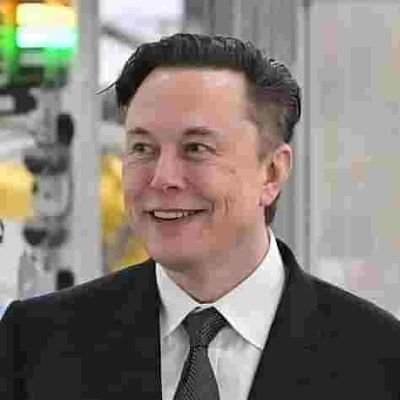 EMusk64255's profile picture. Entrepreneur
🚀| Spacex • CEO & CTO
🚔| Tesla • CEO and Product architect 
🚄| Hyperloop • Founder 
🧩| OpenAI • Co-founder
👇🏻| Build A 7-fig IG Business