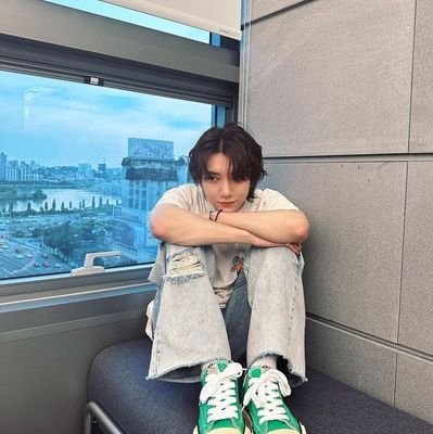 ughhhさんのプロフィール画像