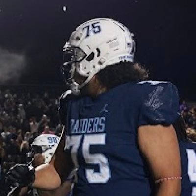 Varsity Football🏈 | #75 | Tx HS: LD bell | 2024 | 6’3 | 290lbs | GPA: 3.4| LT, LS | @manukainiunaufahu5@gmail.com