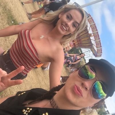 traceyaowens1's profile picture. 🤷🏼‍♀️