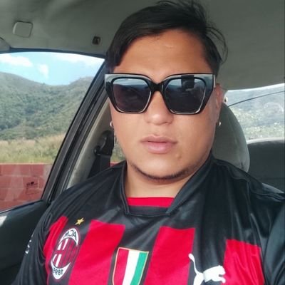 A.C Milan Mi Pasion..
Rossonero de Cuore❤️🖤,
Disruptivo,
Políticamente Incorrecto,
Digo Lo Que No Se Atreven